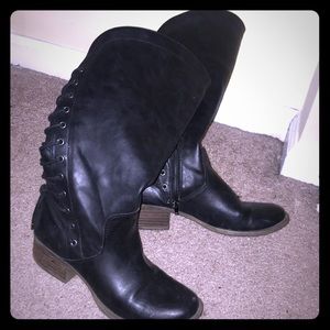 Boots size 7